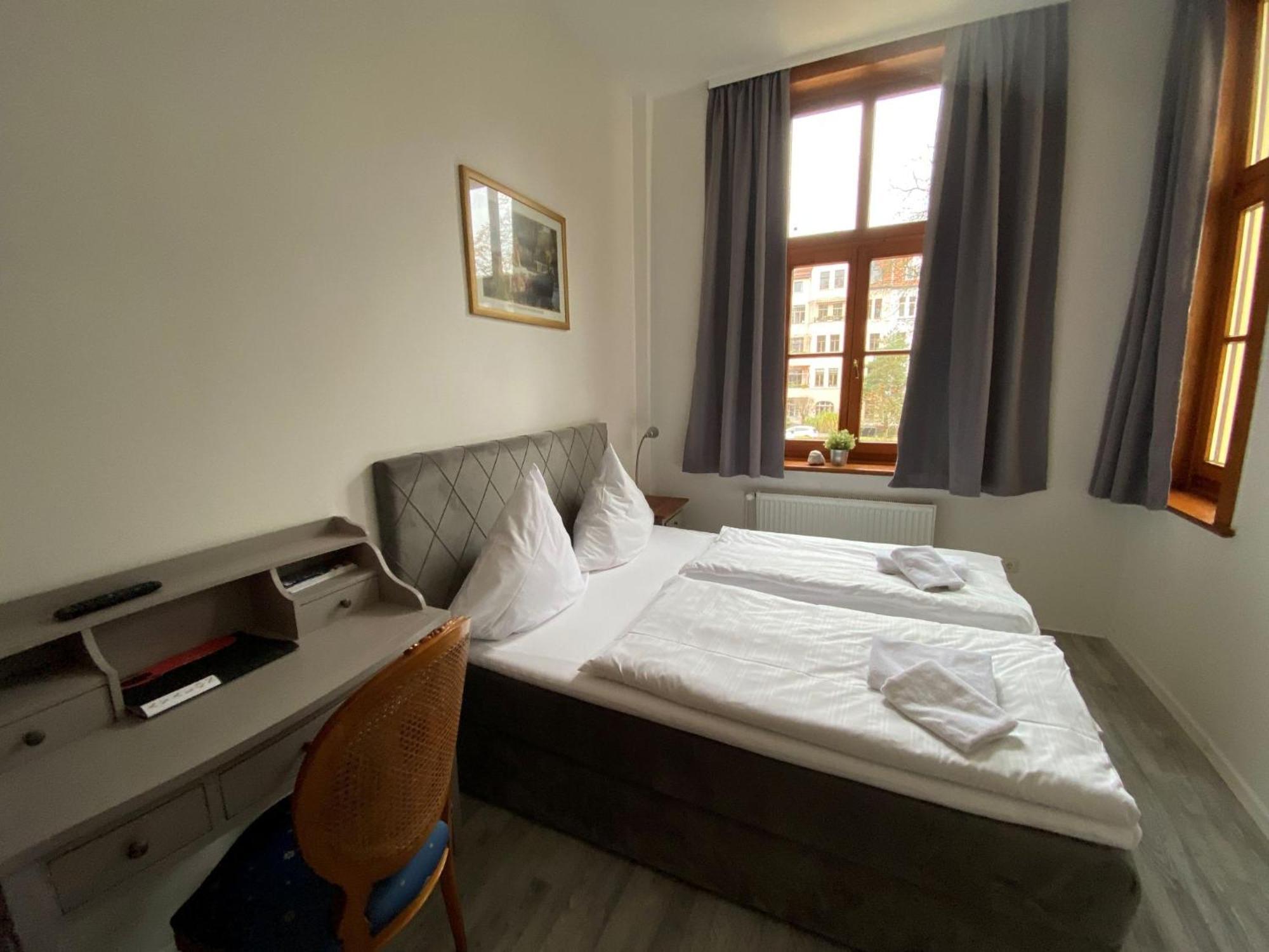 Avalon Bed & Breakfast Themen/- Nichtraucherhotel Hannover Eksteriør billede