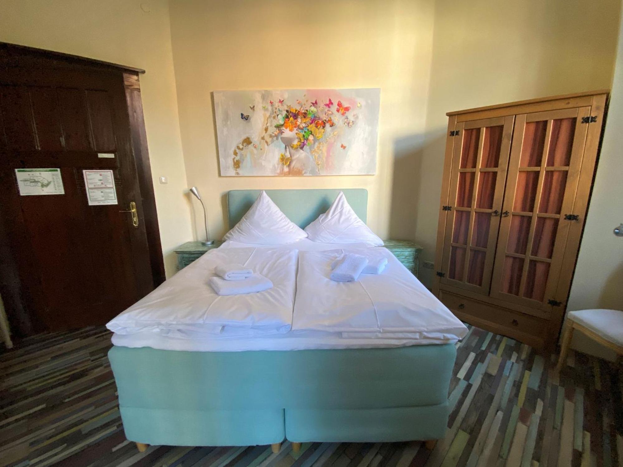 Avalon Bed & Breakfast Themen/- Nichtraucherhotel Hannover Eksteriør billede