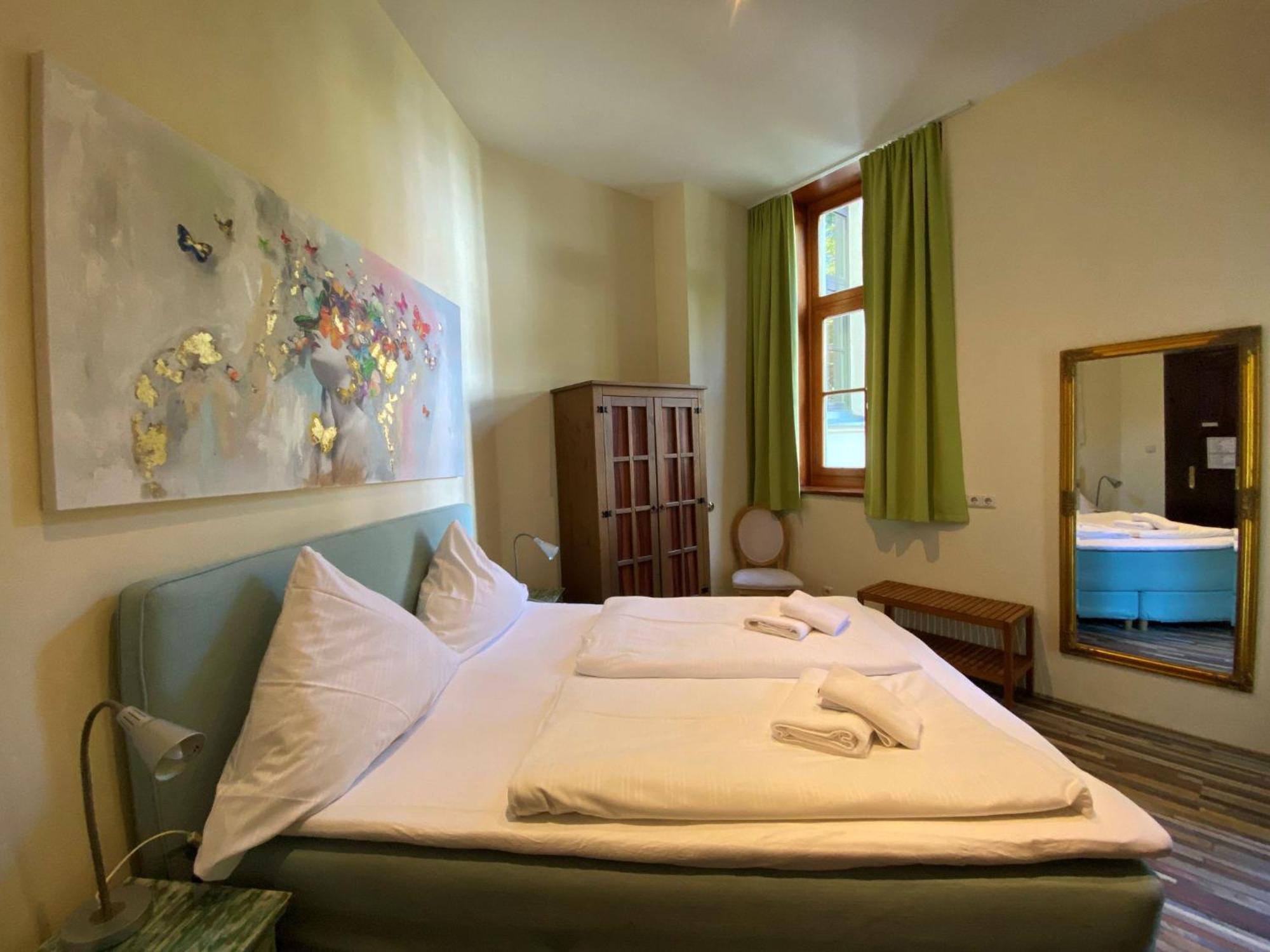 Avalon Bed & Breakfast Themen/- Nichtraucherhotel Hannover Eksteriør billede