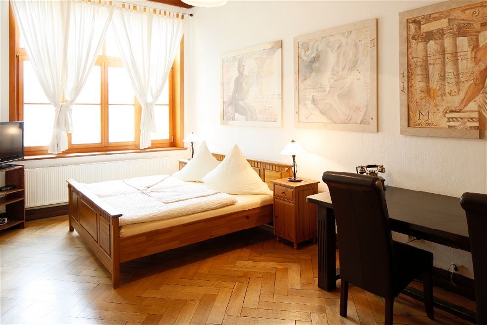 Avalon Bed & Breakfast Themen/- Nichtraucherhotel Hannover Eksteriør billede