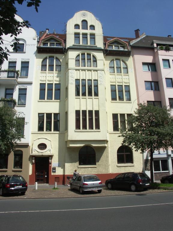 Avalon Bed & Breakfast Themen/- Nichtraucherhotel Hannover Eksteriør billede