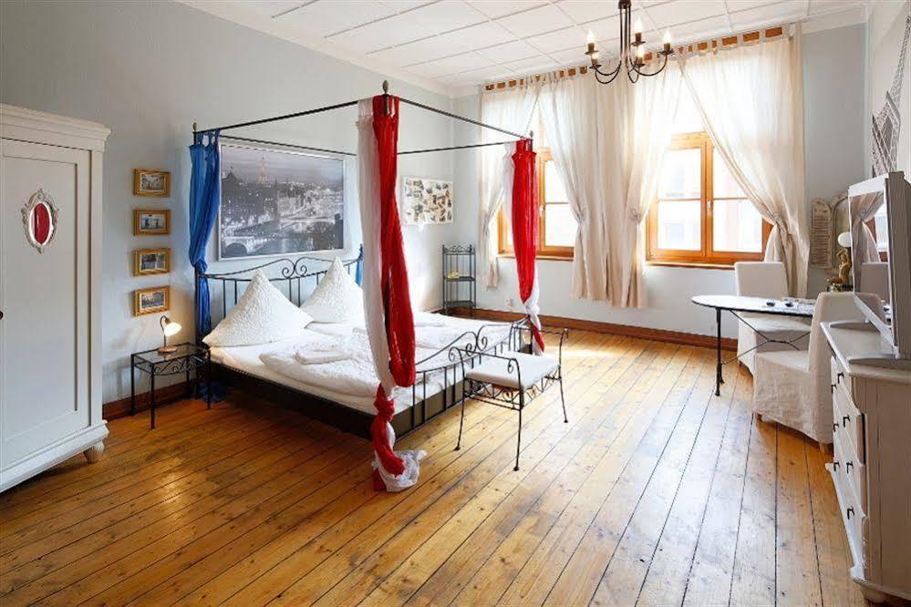 Avalon Bed & Breakfast Themen/- Nichtraucherhotel Hannover Eksteriør billede